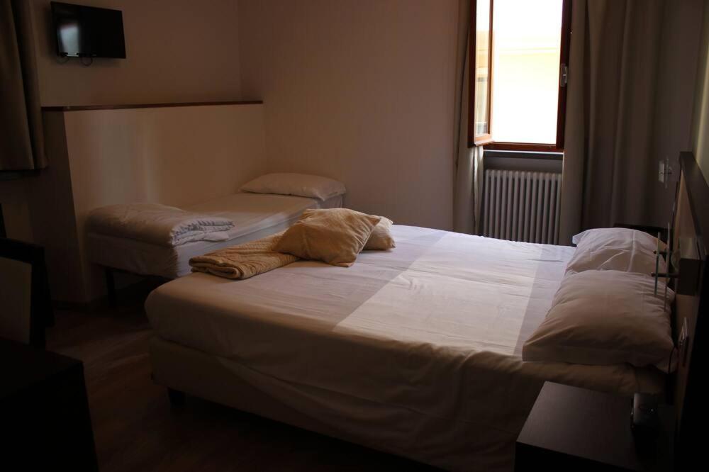 Albergo Ristorante Bismantova Castelnovo ne' Monti Ngoại thất bức ảnh